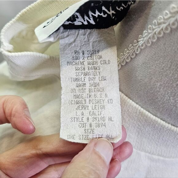 Vintage Disney Mickey By Jerry Leigh Graphic Tee One Size (XL) - Picture 6 of 7